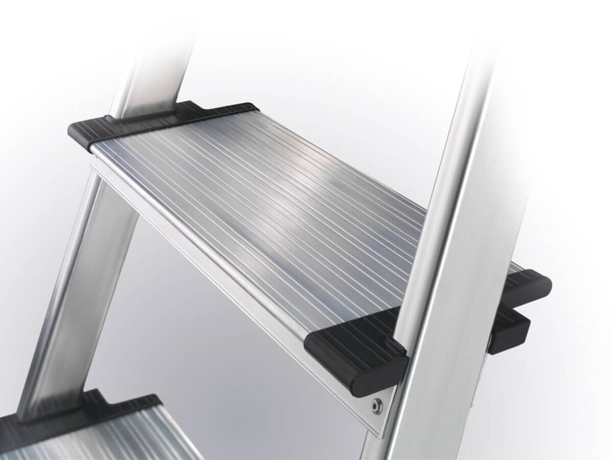 Hailo L85 ComfortLine Alu-Haushaltsleiter, Sicherheitsleiter mit 5 Stufen & ausziehbarem Haltebügel Produktabbildung 6