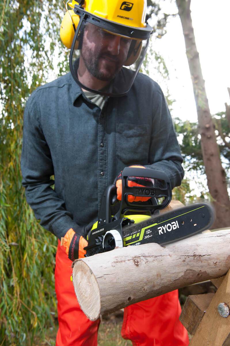 2A-Ware Ryobi Kettensäge Set RCS18X30 mit 5,0 Ah Akku und Ladegerät | Starterset Produktabbildung 4