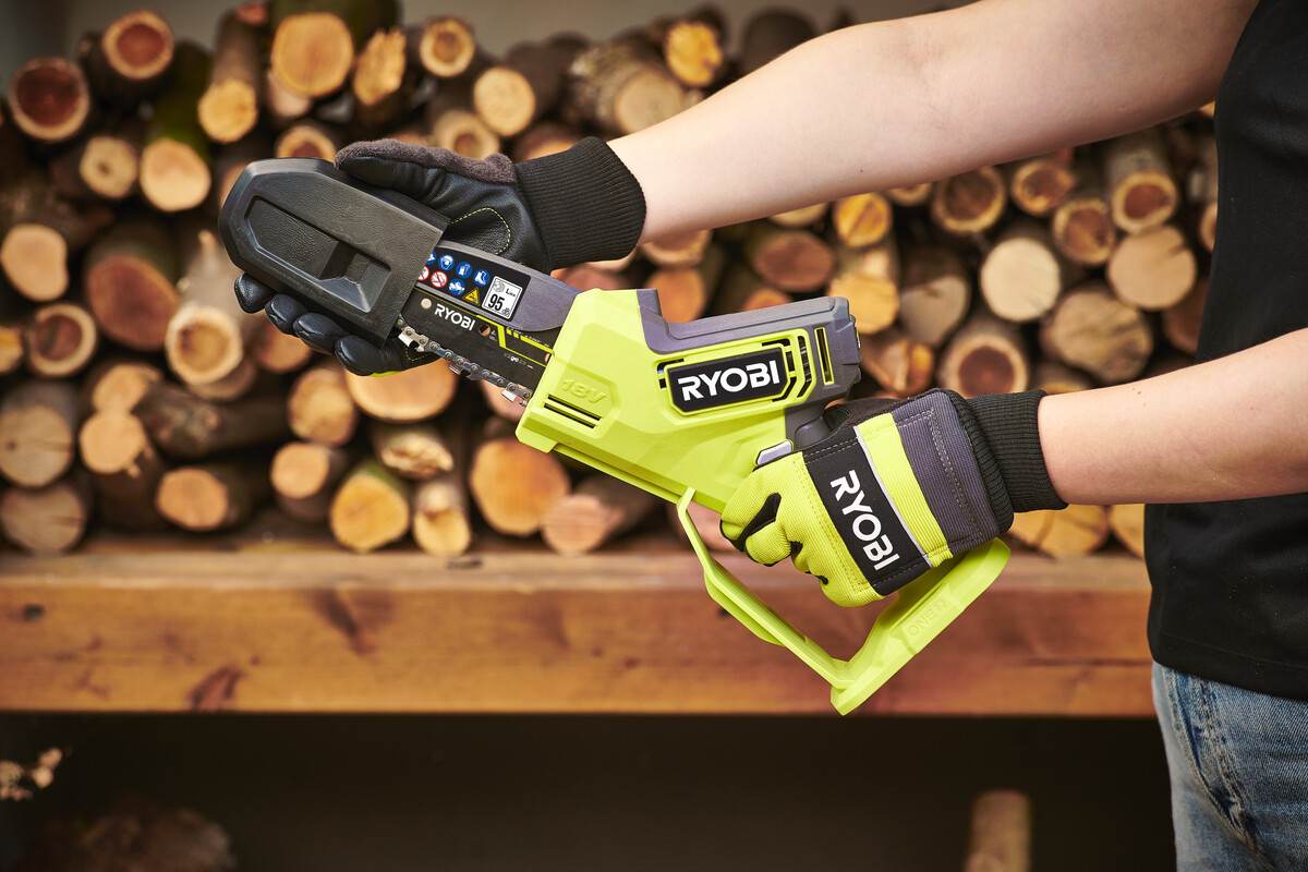 B-Ware RYOBI 18 V ONE+ Brushless Akku-Einhand-Kettensäge, 10cm Schwertlänge, ohne Akku und Ladegerät Produktabbildung 7