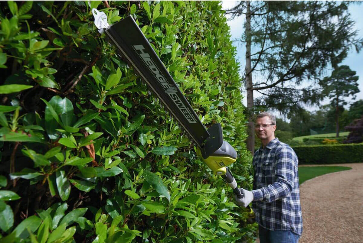 Ryobi Akku-Teleskop-Heckenschere ONE+ 18 V mit Akku OPT1845 Produktabbildung 4