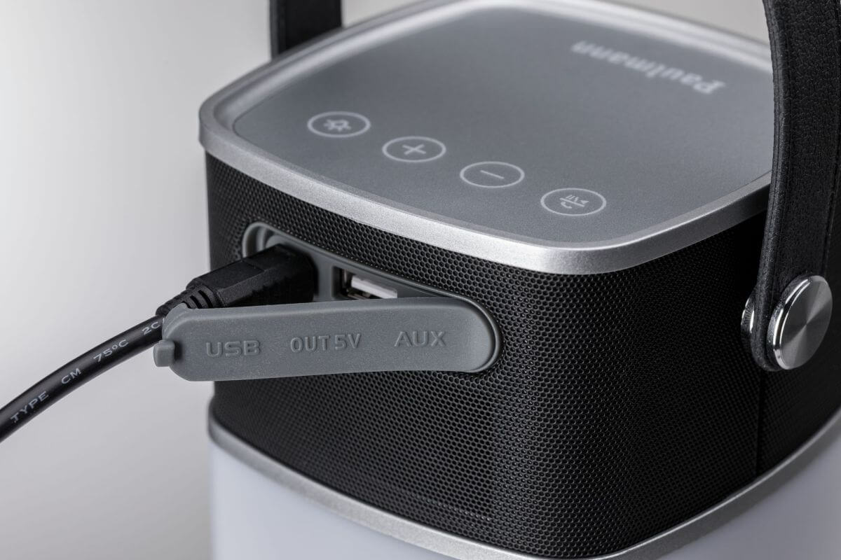 Paulmann Mobile Tischleuchte Clutch Sound IP44 dimmbar Akkubetrieb mit Lautsprecher Produktabbildung 6