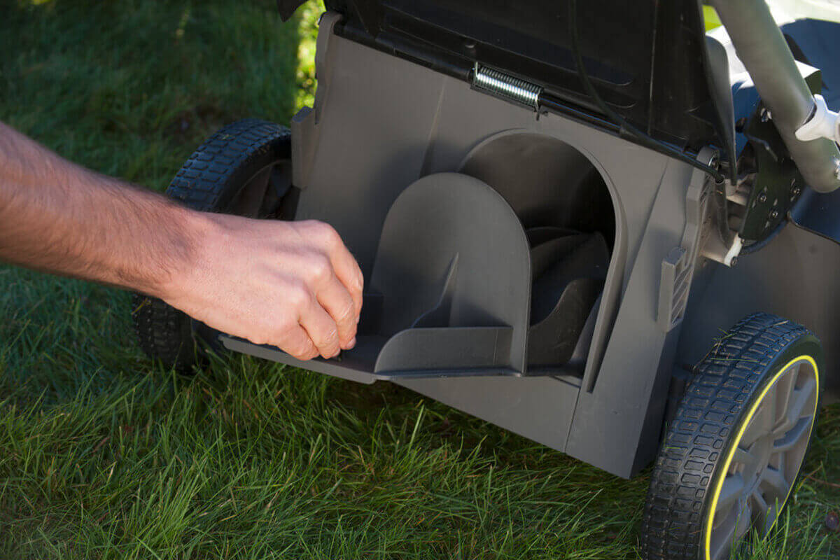 RYOBI Fusion 36V (2x 18V) Akku-Rasenmäher OLM1841H + 2x 4,0 Ah Akku + Ladegerät - bis zu 700 m² Produktabbildung 6