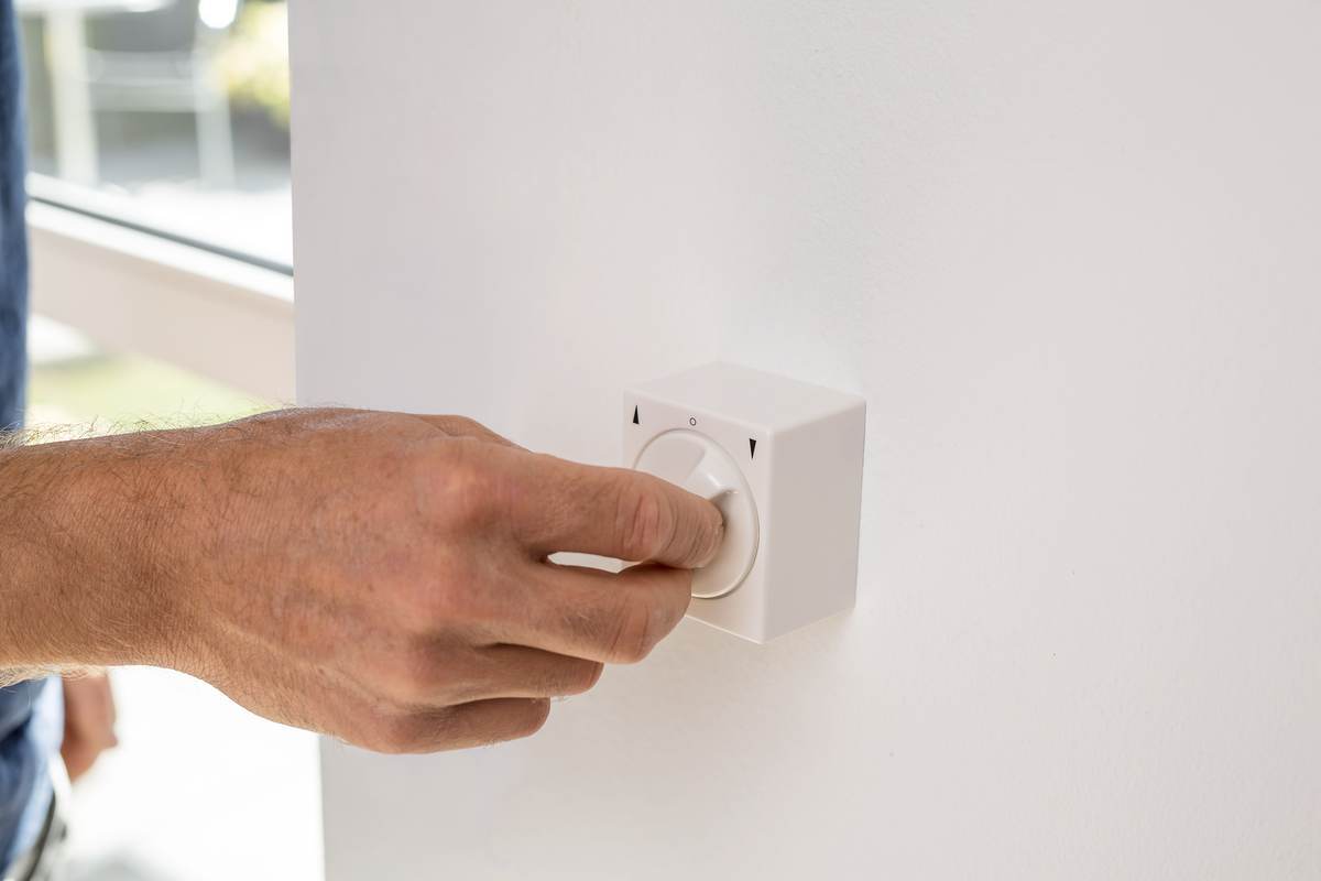 Schellenberg Rolladenschalter Taster, Rast-Knebelschalter Auf- Unterputz weiß, Dreh Rollladensch AP Produktabbildung 3