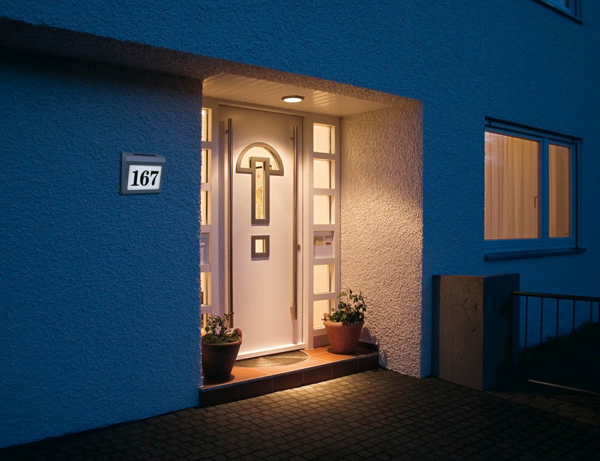 Brennenstuhl Beleuchtete Solar Hausnummer Solar Power SH 4000 IP 44 Produktabbildung 1