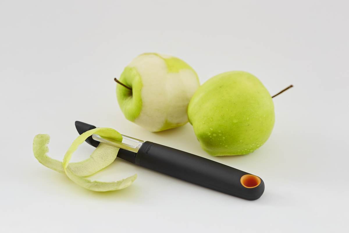 Fiskars Functional Form - Schäler mit beweglicher Klinge Produktabbildung 6