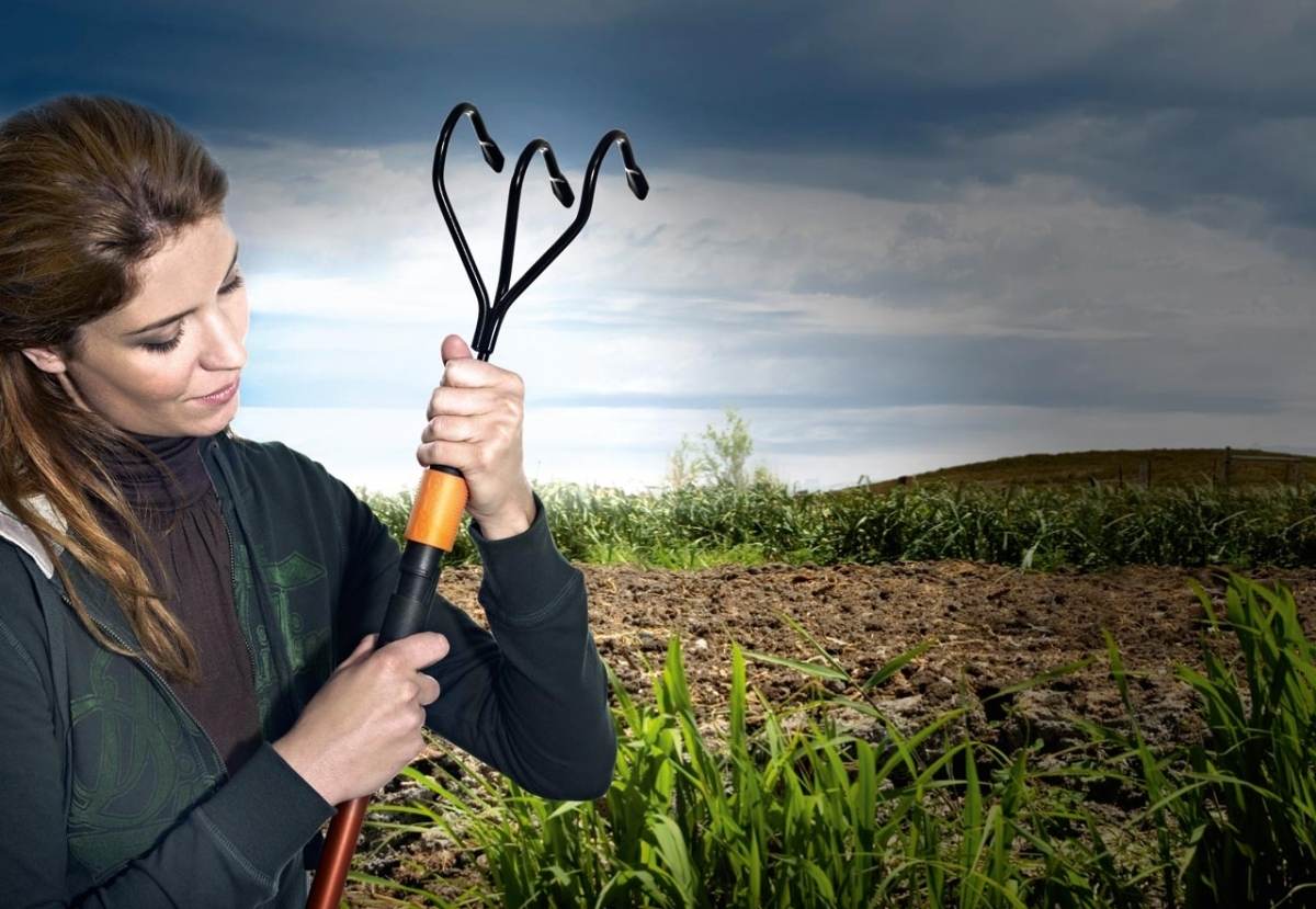 Fiskars QuikFit Rasenlüfter, Stecksystem, Modular, Gartenwerkzeug, Aufsätze und Zubehör Produktabbildung 3