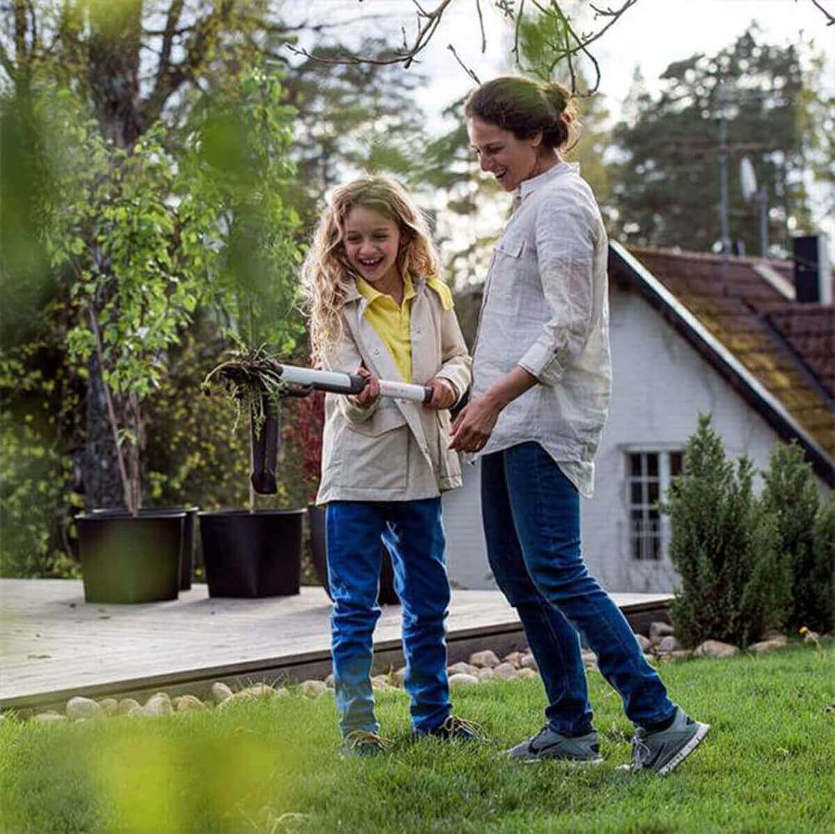 Fiskars Light Unkrautstecher Unkrautjäter, Unkrautentferner, Löwenzahnstecher Produktabbildung 4