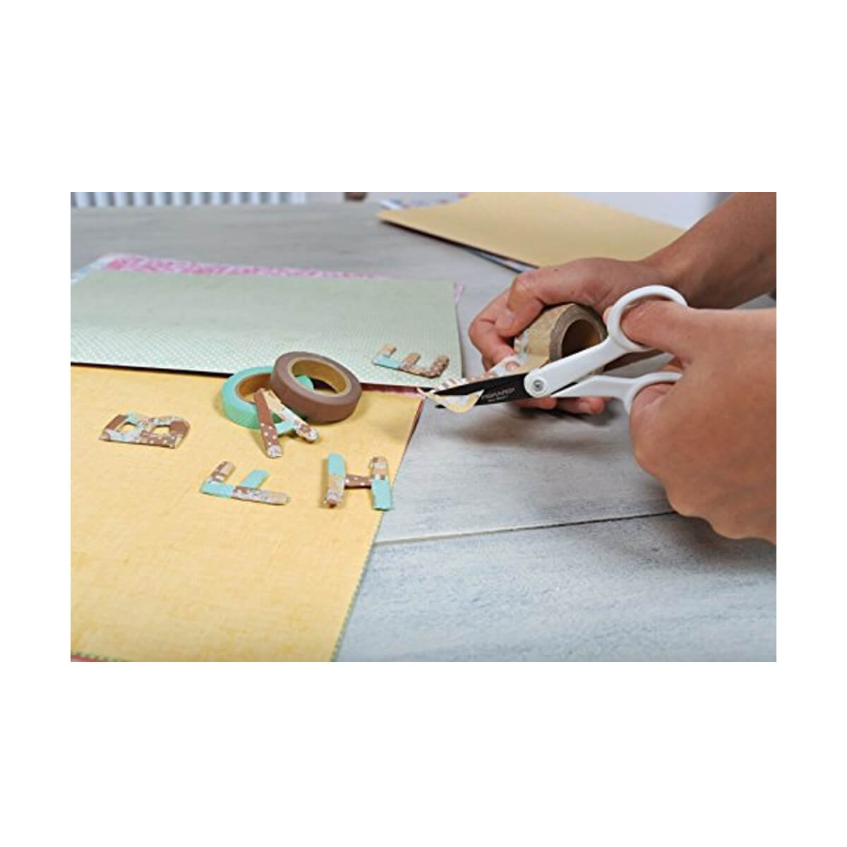 Fiskars Schere mit Titanbeschichtung Antihaftbeschichtung 21cm Produktabbildung 2