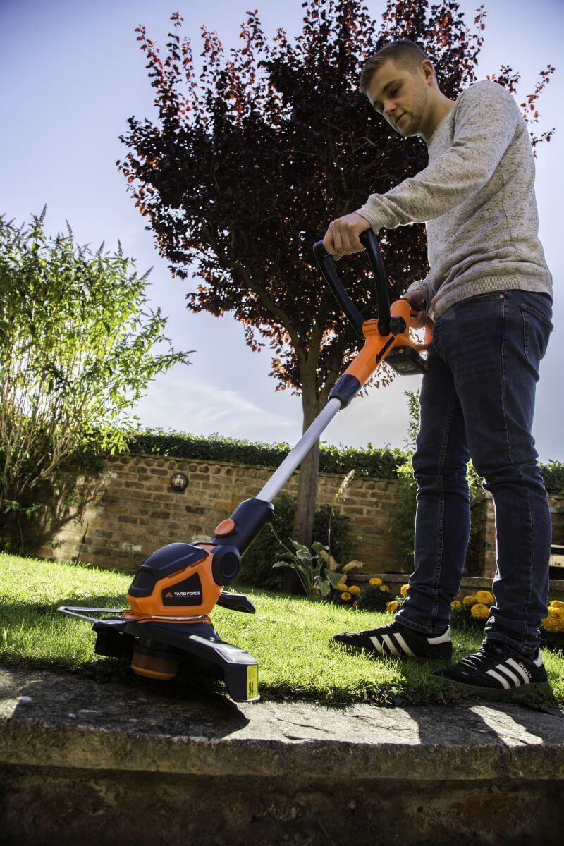 Yard Force Akku-Rasentrimmer LT C25 | 20 V | Teleskopgriff | mit Akku & Ladegerät Produktabbildung 7