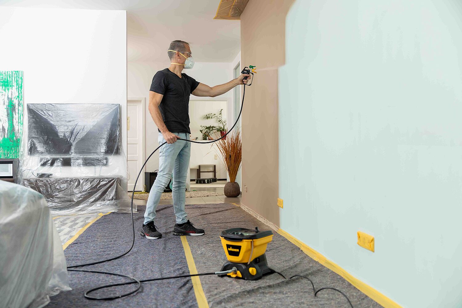 WAGNER HEA Control 150 M | Airless Farbsprühsystem | integrierter 5,5 L Behälter | 7,5 m Schlauch Produktabbildung 4