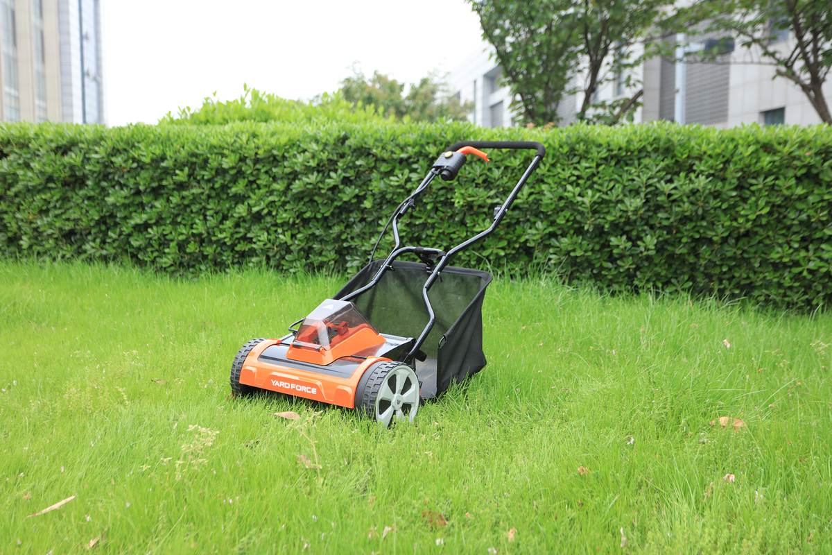 Yard Force Akku-Spindelmäher LM C38-EU | 20 V | Schnittbreite 38 cm |inkl. Akku & Ladegerät Produktabbildung 6