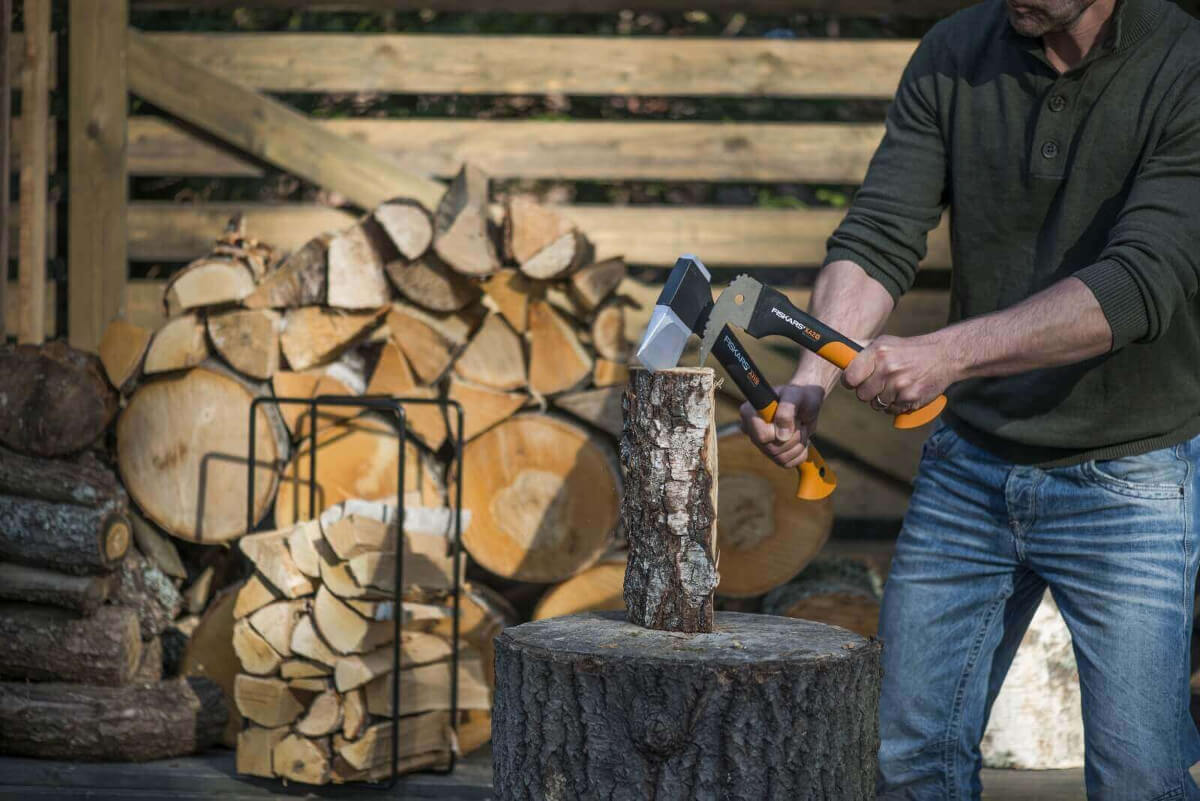 Fiskars Spaltaxt X11-S inklusive Xsharp Axtschärfer | Kleine Axt | Holzbeil Produktabbildung 4