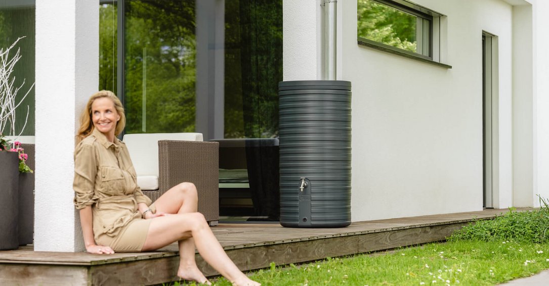 GARANTIA Regenspeicher NORDIC, 300 Liter, graphite grey mit Deckel, Regenwasserbehälter Produktabbildung 3