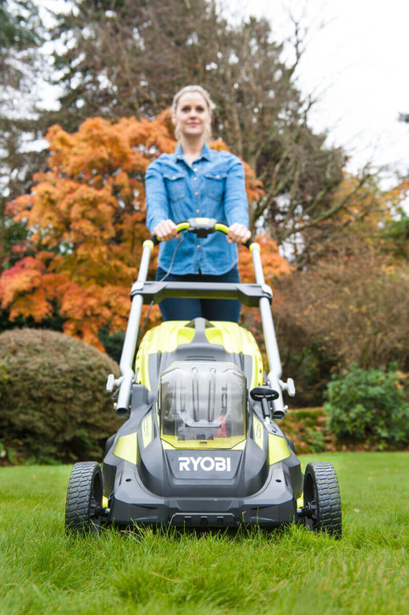 RYOBI Fusion 36V (2x 18V) Akku-Rasenmäher OLM1841H + 2x 4,0 Ah Akku + Ladegerät - bis zu 700 m² Produktabbildung 4