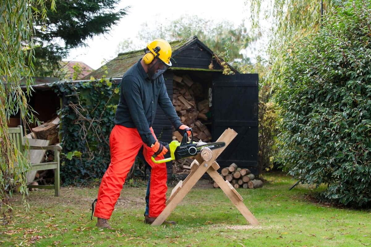 2A-Ware Ryobi Kettensäge Set RCS18X30 mit 5,0 Ah Akku und Ladegerät | Starterset Produktabbildung 3